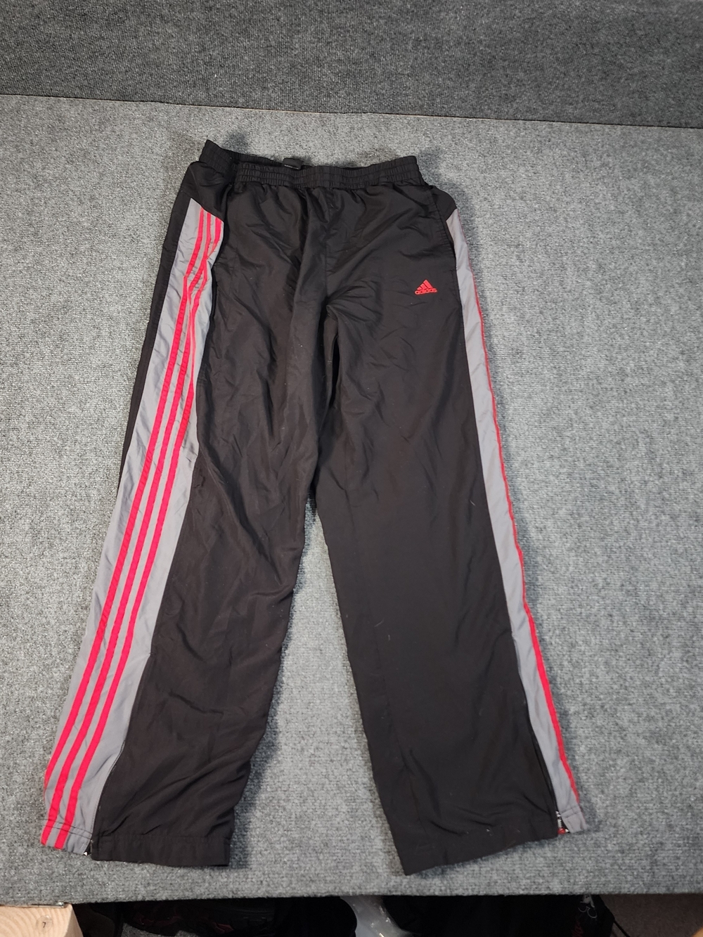 Adidas Clima365 Mens Large Track Pants Black Red Stripes Mesh Lined Zip Ankle